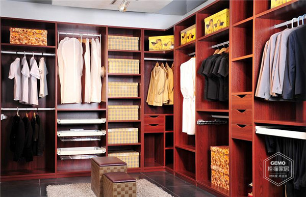 開(kāi)放式衣帽間設(shè)計(jì)