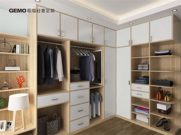 加盟柜貓輕奢定制要多少錢(qián)