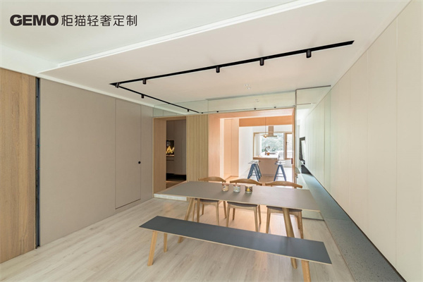 輕奢定制加盟選品牌還是當地加工廠？